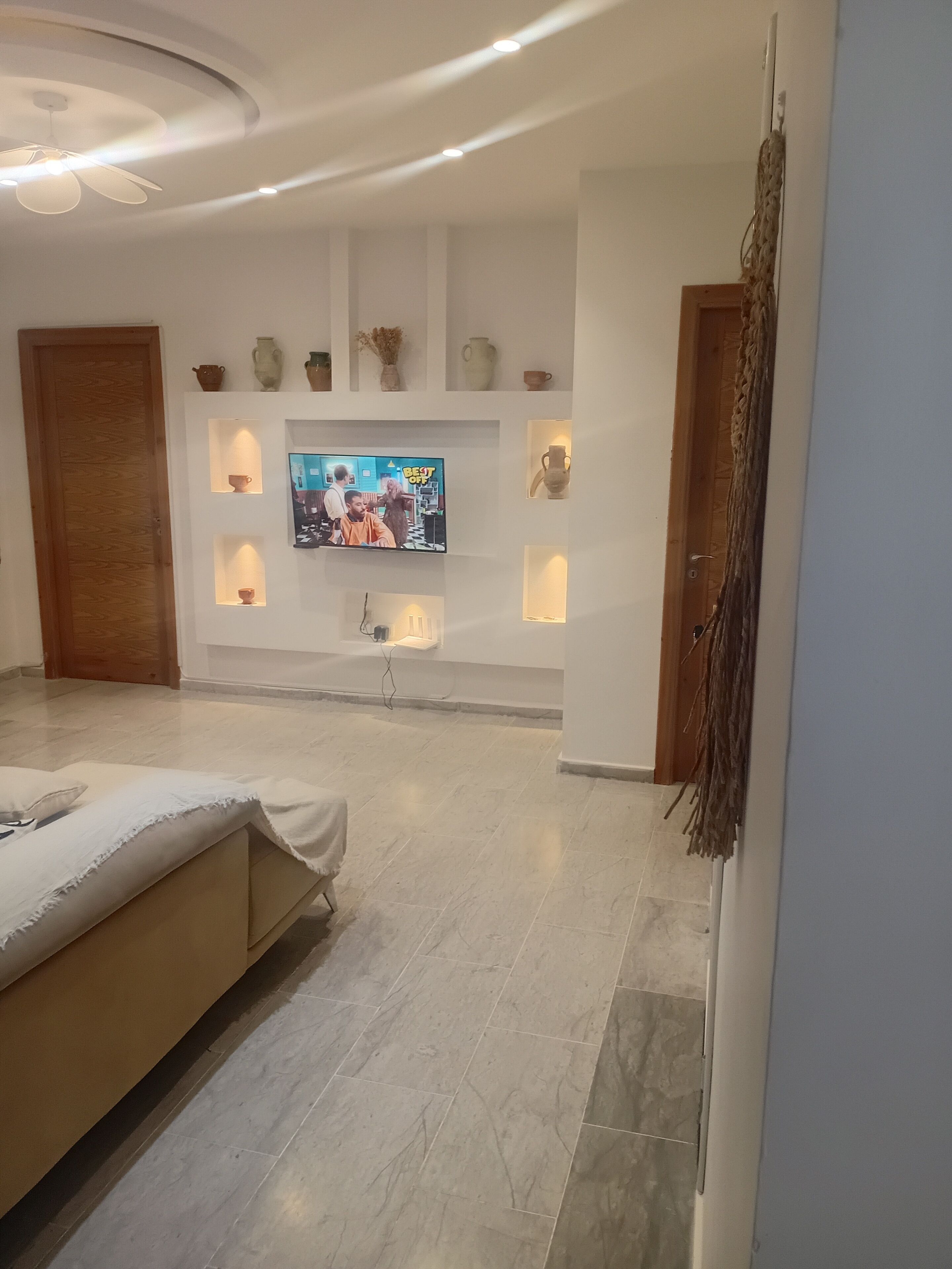 Deluxe Apartment, Balcony, City View | Interior