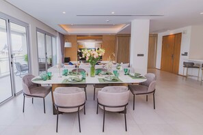 Dining - ANGSANALUXUREAPR (Thalang)