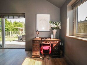 Interior - Annex at Barnfield House (Devizes)