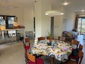 Dining - J'Vais Residence Flic en Flac (Flic en Flac)