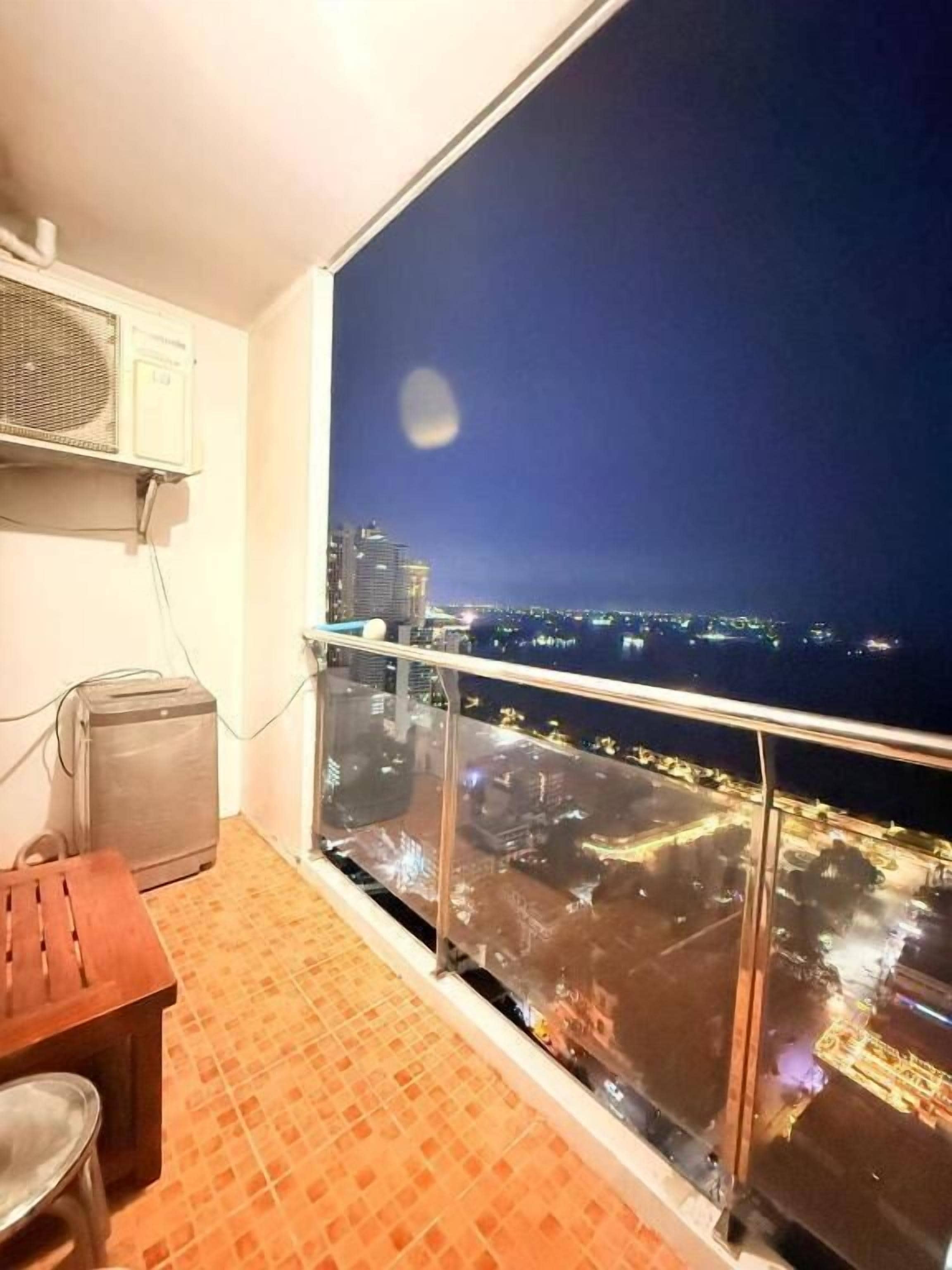 Panoramic Apartment, Balcony, Sea View | Property grounds