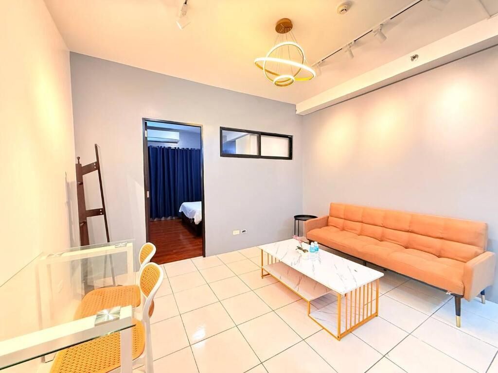 Apartemen Panorama, balkon, pemandangan laut | Interior