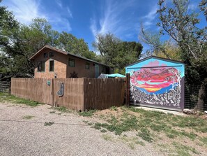 Exterior - New local owner! Cozy private home in Patagonia (Patagonia)