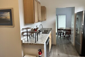Fridge, microwave, coffee/tea maker - New Listing! Bring Your Boat! Private Dock + Trailer Parking + Minutes to Crab Island. (Fort Walton Beach)