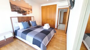 Room - Vrbo Property (Albufeira)