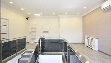 Luxury House, 4 Bedrooms | Interior