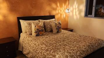 Iron/ironing board, WiFi, bed sheets