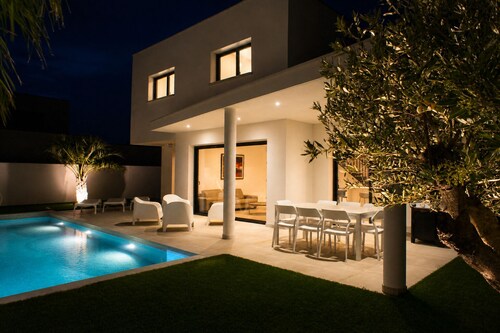 Villa KERALA**** 8 Pers Piscine au sel chauffée
Cap dAgde Grau d’Agde