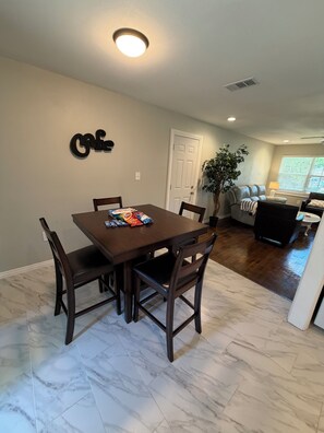 Interior - New and clean 3BR 1.5 bath with king bed and 2 queens. 5 minutes from anything. (Little Rock)