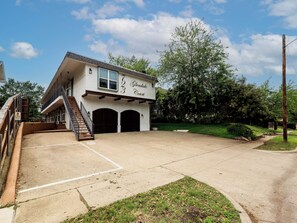 Exterior - Glendale Court Unit 6 (Dallas)