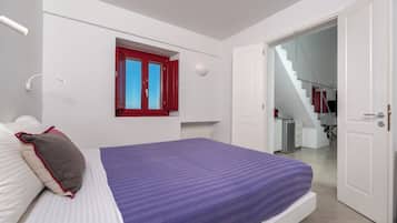 Family Villa, Sea View | In-room safe, laptop workspace, iron/ironing board, free WiFi