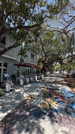 Exterior. Bed & Breakfast Coconut Grove Miami
