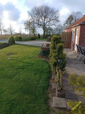 Outdoor dining - Vacation - Country house in East Frisia / Esens-Holtgast (Holtgast)