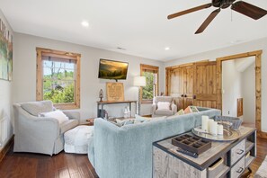 Living area - LUX 1BR Elk River Cabin at Eagle's Nest + Hot Tub—pure cozy joy awaits! (Banner Elk)
