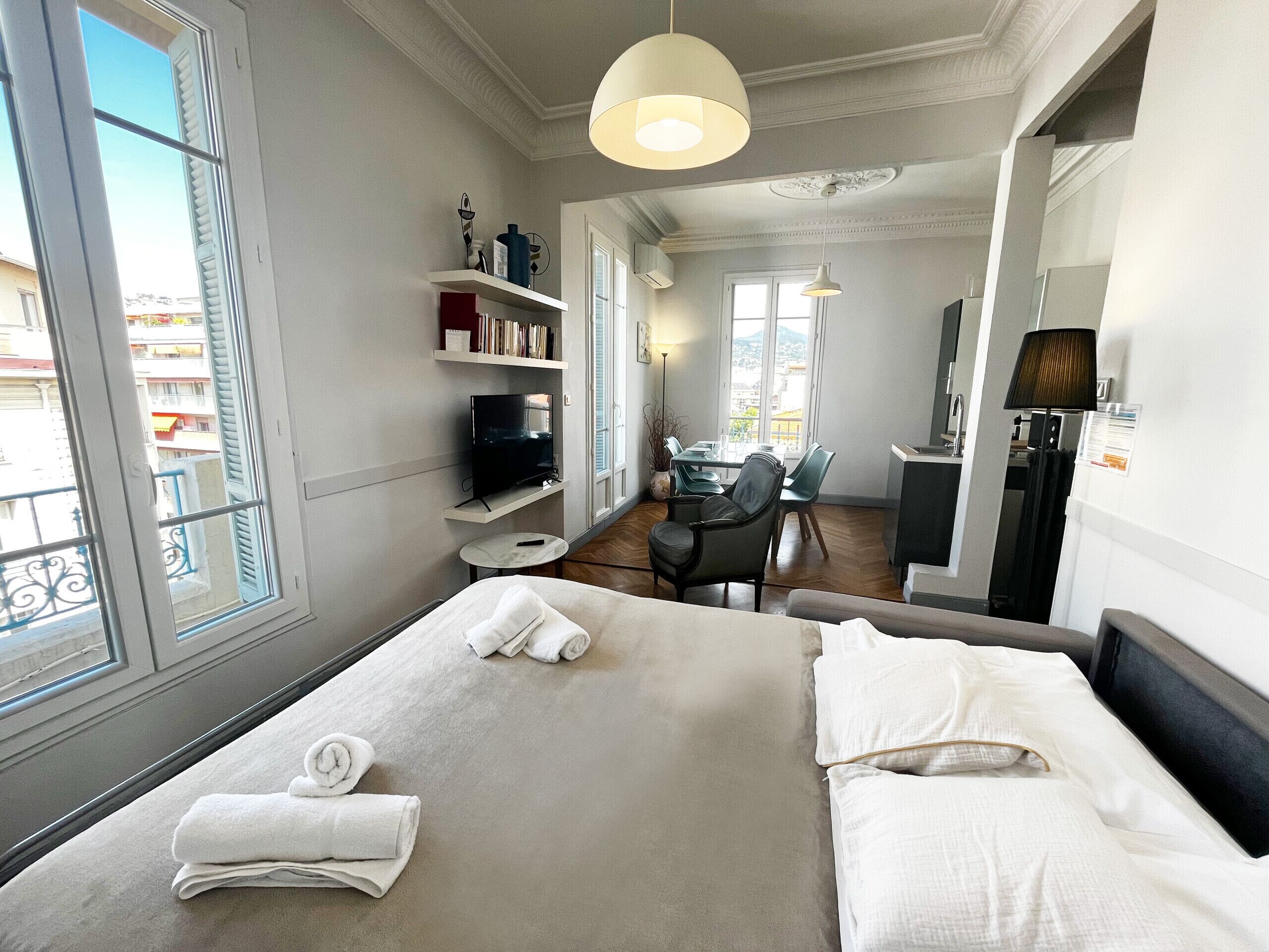 Iron/ironing board, free WiFi, bed sheets