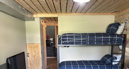 3BR 2B Lake Rathbun home with community lake access and park