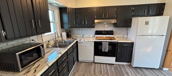 3BR 2B Lake Rathbun home with community lake access and park