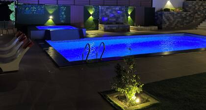 Strobia Luxury Chalet 3 Bedrooms 5 Bathrooms with Pool & Jacuzzi & Sunset Views