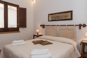Apartment, Patio, Courtyard View - Agriturismo Tenuta Pizzolungo (Sicilia)