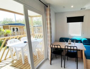 Mobile Home | Living room - Comfortable Coastal Stay for 4 (Hyères)