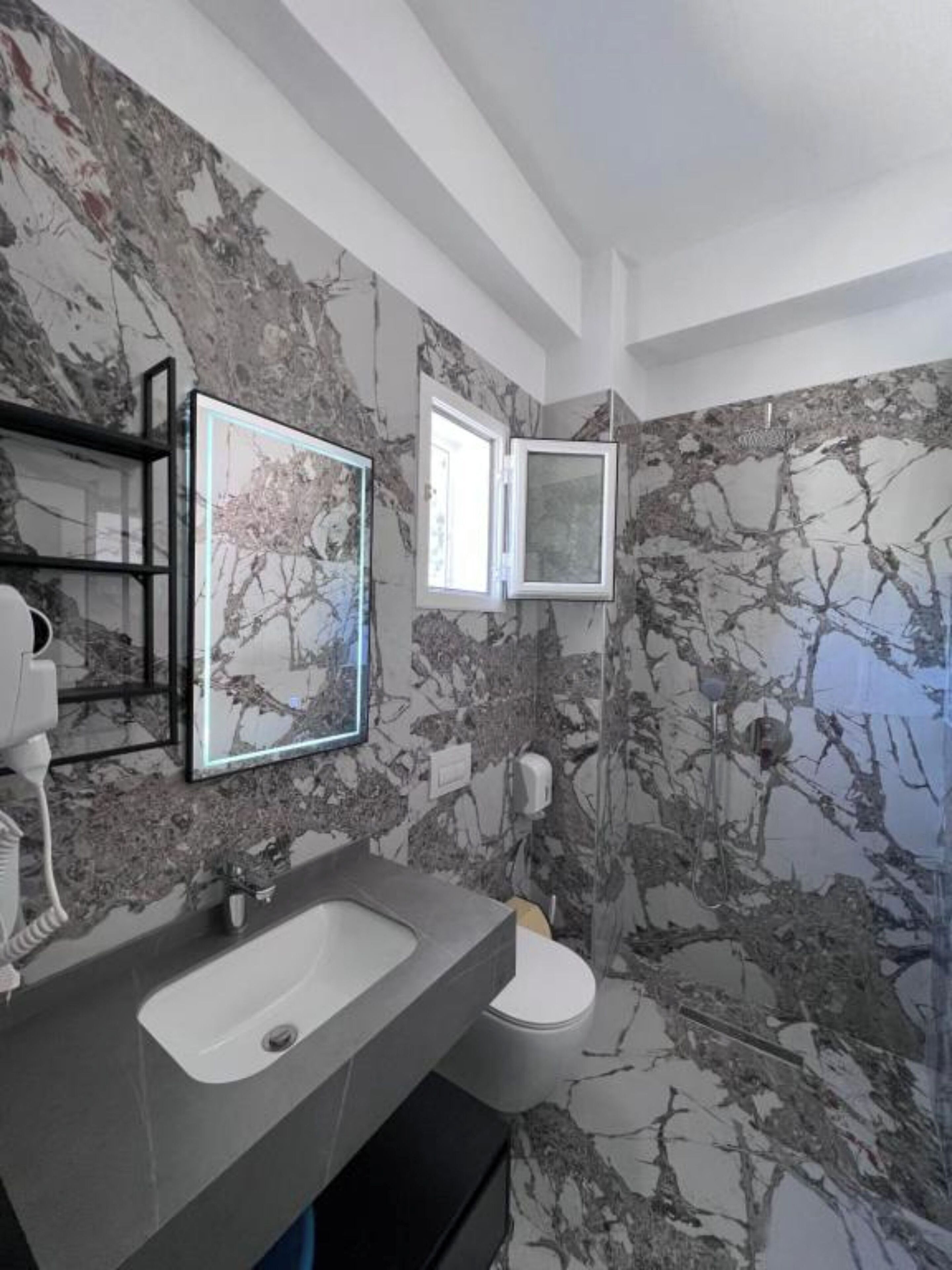 Dreibettzimmer | Badezimmer