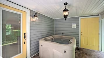 Baignoire à remous intérieure