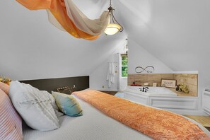 Iron/ironing board, WiFi, bed sheets - Mahantango Cottage Retreat Couples getaway (Dalmatia)