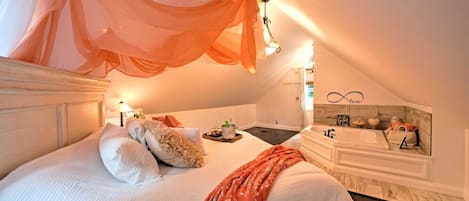 Iron/ironing board, bed sheets