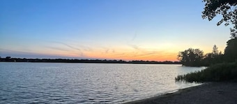 Logement paisible vue sur l'eau (Laval-Ouest)