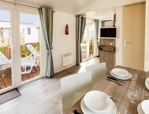 Bungalow | Dining - Raised Terrace Adriatic Retreat for 4 (Brtonigla)