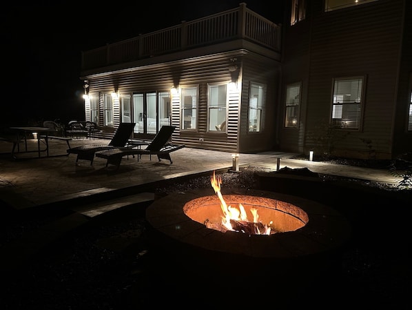 Family Apartment, Garden View | Terrace/patio