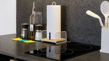 City Loft | Private kitchen | Stovetop, toaster