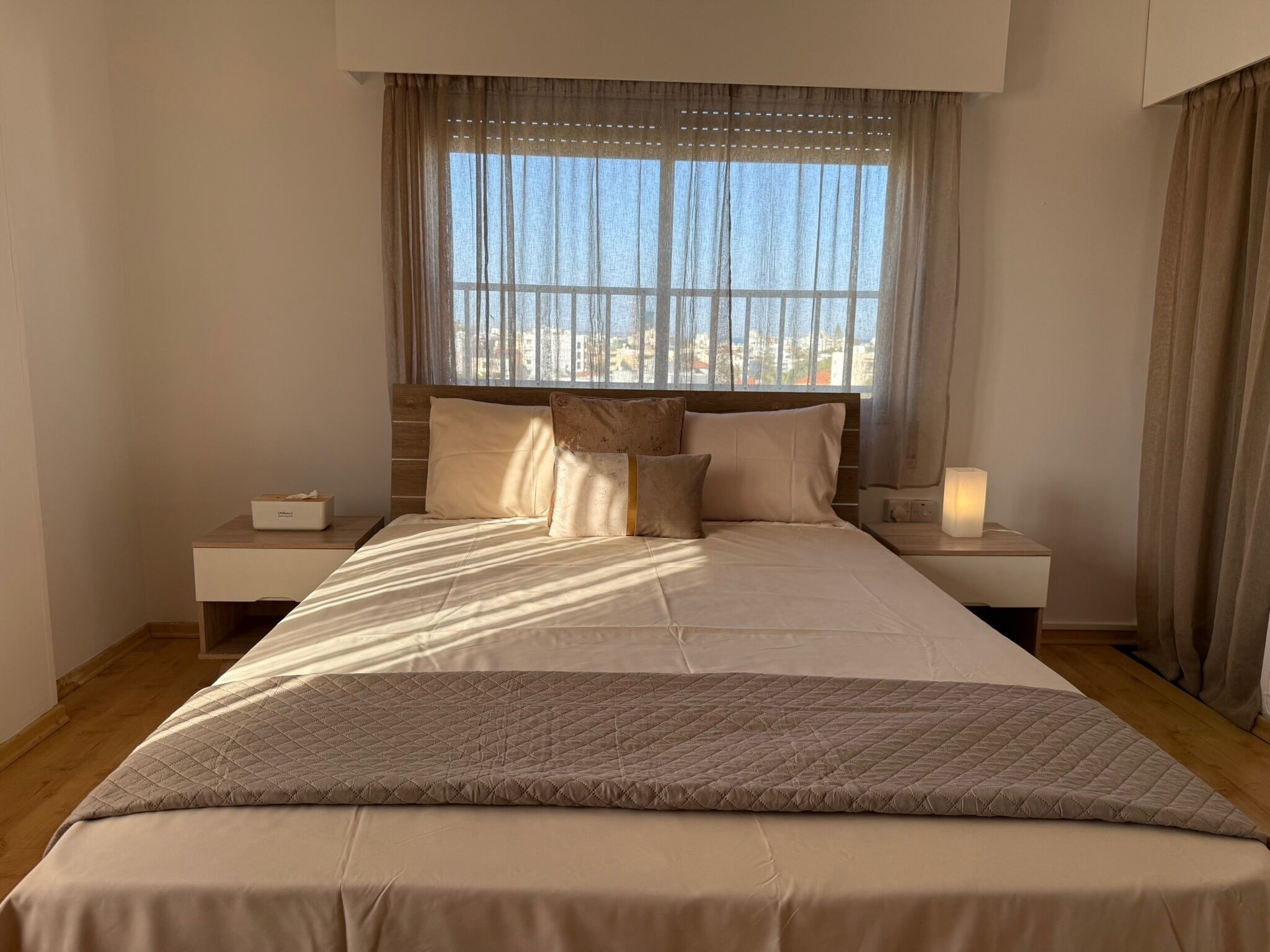 3 bedrooms, desk, iron/ironing board, free WiFi