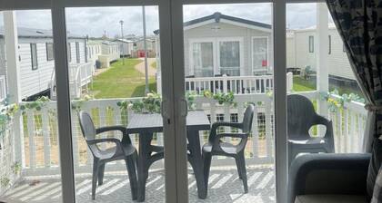 Silver-grade Mobile - Sleeps 6 - Dogs Welcome