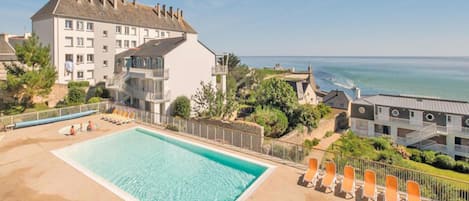 Apartment | Pool | Outdoor pool