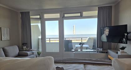 Panorama Wohnung 15, Meerblick, Balkon, Schwimmbad, WLAN, Nichtraucher