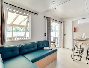Mobile Home | Living room - Adriatic Family Retreat With Terrace (Brtonigla)