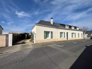 Exterior - Villa Mulsanne - Luxury Retreat near Le Mans Circuit (Mulsanne)