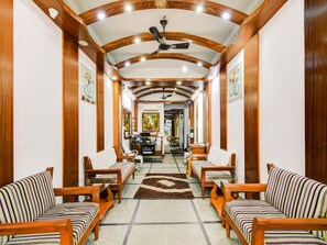 House | Reception - Deluxe With Twin Bed Delight Inn Gachibowli (Hyderabad)