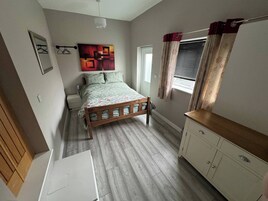 Casa, 4 quartos, sacada | 4 quartos
