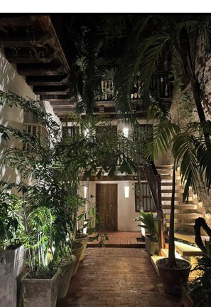 Exterior - Luxury Loft in Old City Historic Mansion! (Cartagena de Indias)