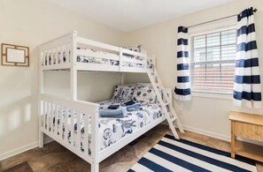 3 bedrooms, travel cot, free WiFi, bed sheets