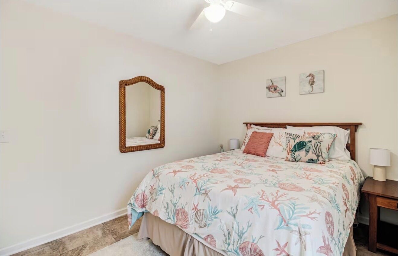 3 bedrooms, travel cot, free WiFi, bed sheets