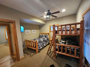 5 chambres, fer et planche à repasser, Wi-Fi gratuit, draps fournis
