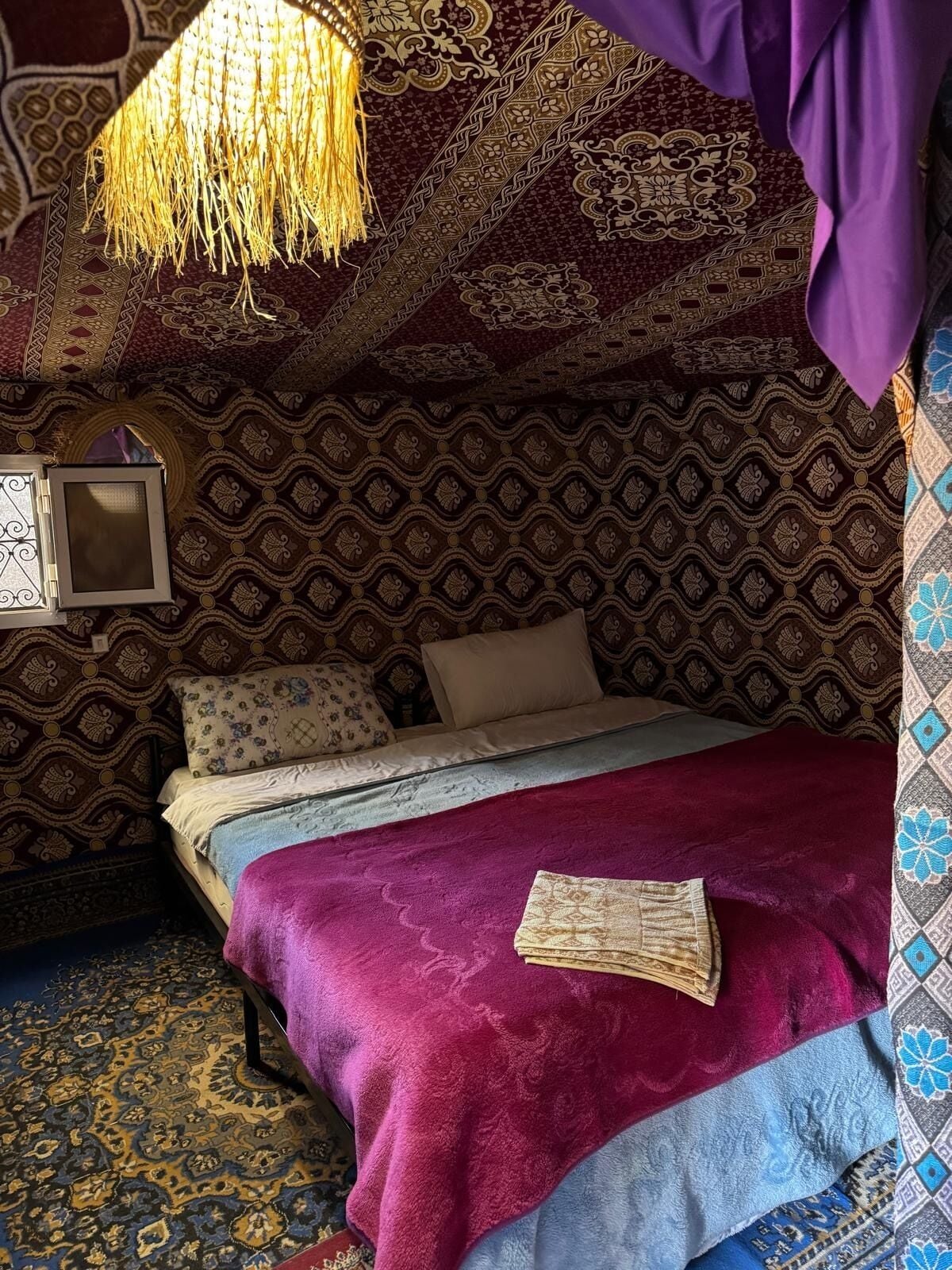Double Room | Free WiFi, bed sheets
