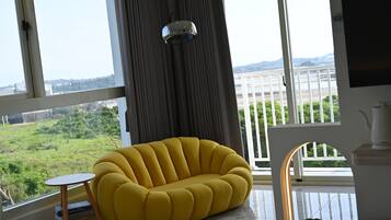 Quadrupla Senior, balcone, vista baia | Postazione laptop, Wi-Fi gratuito, lenzuola