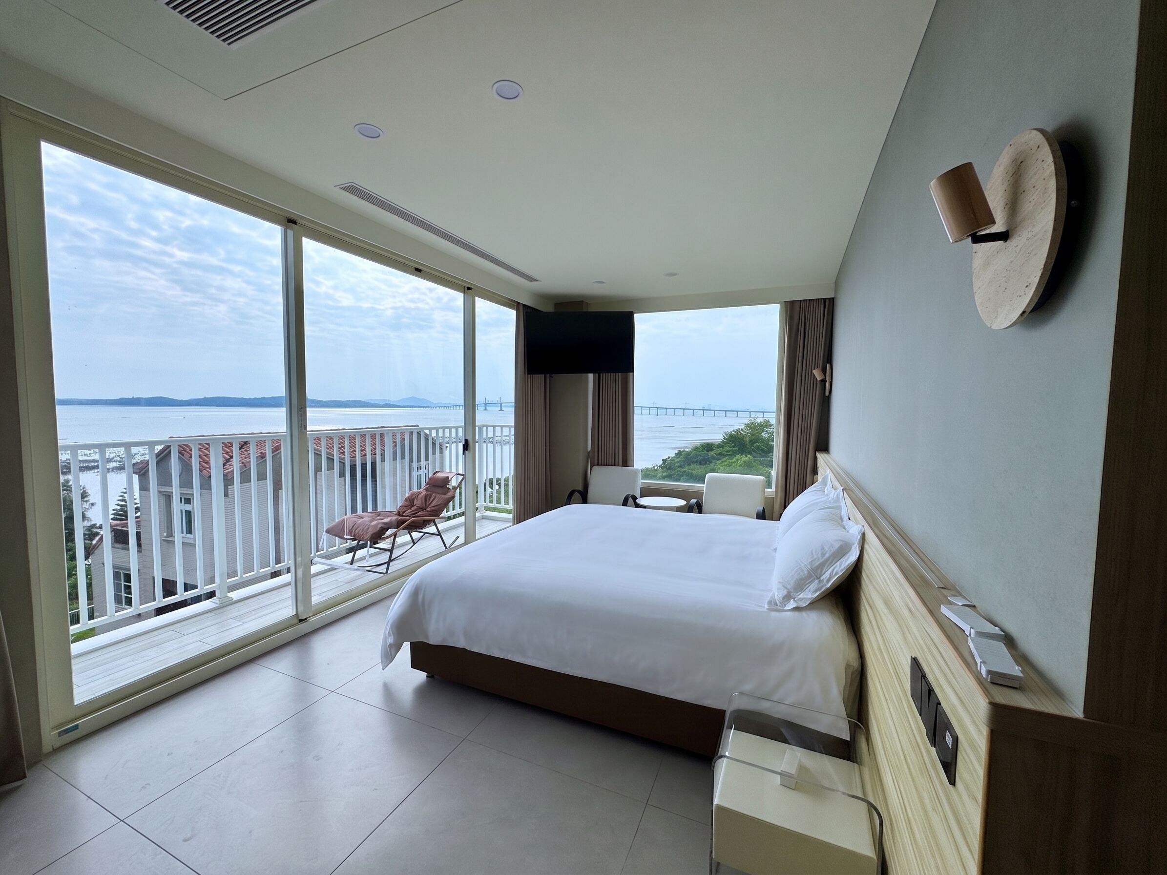 Luxury Double Room, Balcony, Bay View | Laptop workspace, free WiFi