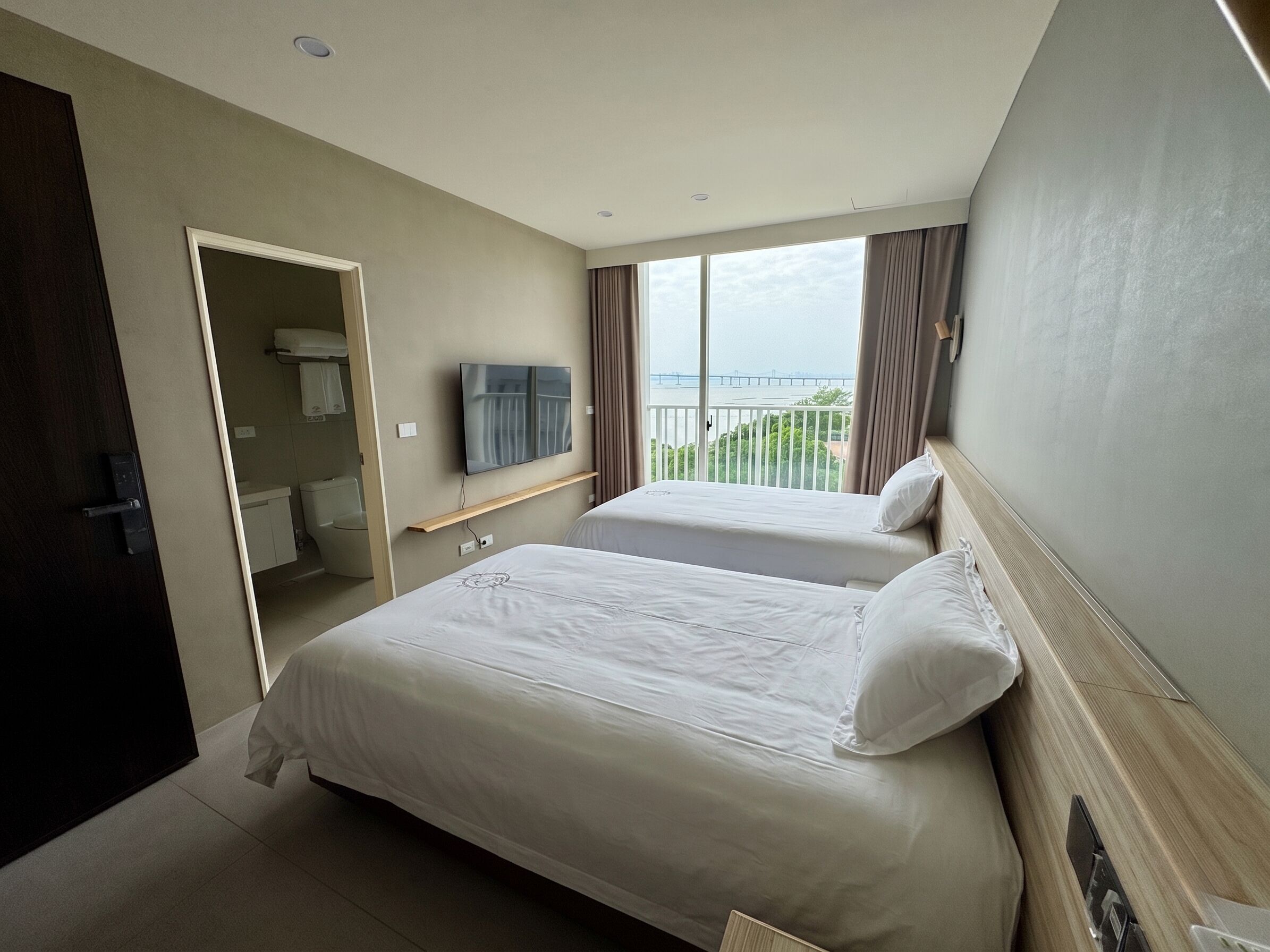 Standard Twin Room, Balcony, Bay View | Laptop workspace, free WiFi