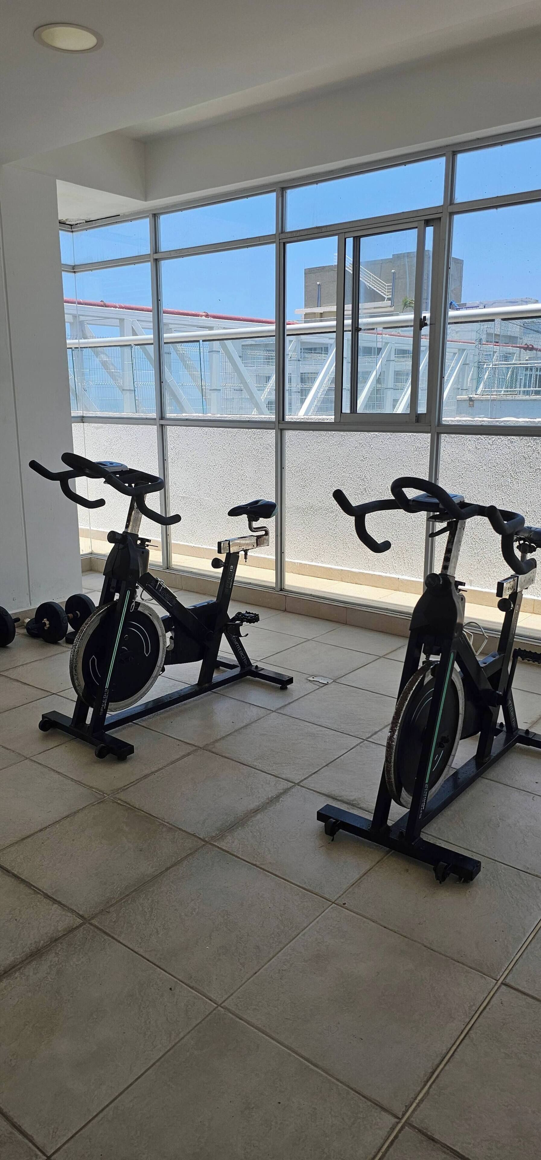 Appartamento, 2 camere da letto, vista città | Centro fitness