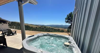Relax w/Panoramic Views | Hot Tub & Dog friendly